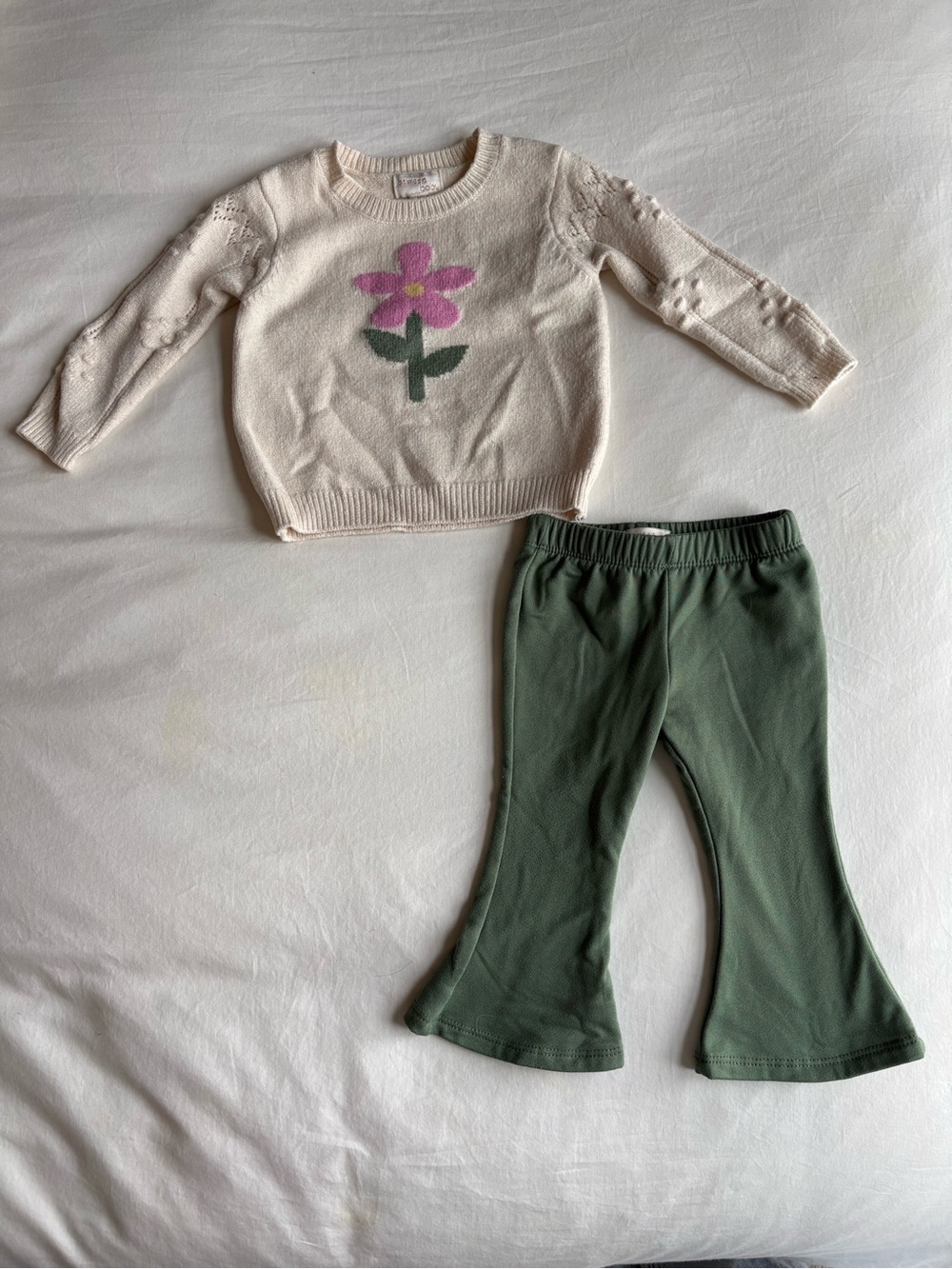 Kids Matching Set - Cream Flower Sweater & Green Pants